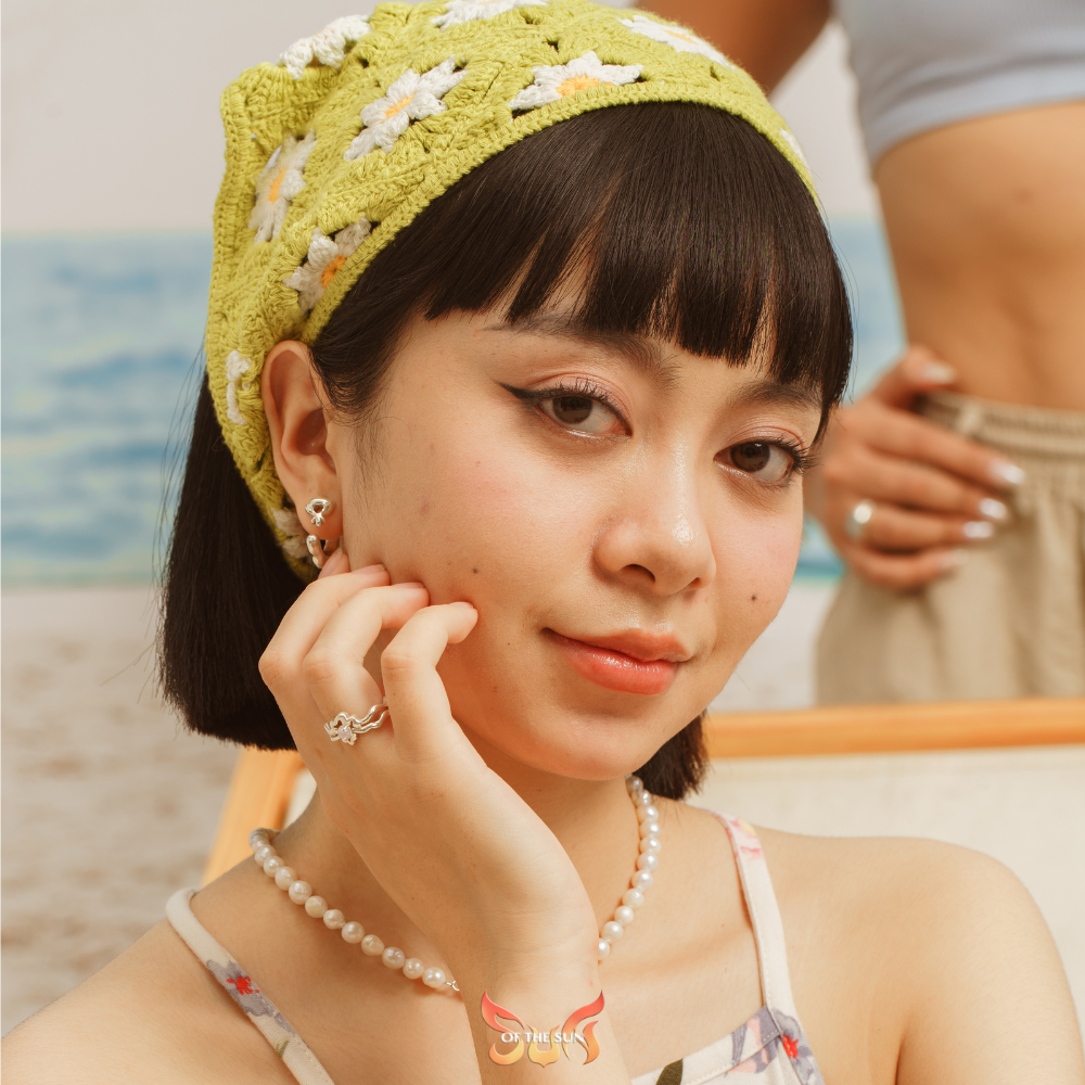 Đính hôn đeo nhẫn ngón nào? Ý nghĩa vị trí đeo nhẫn cầu hôn