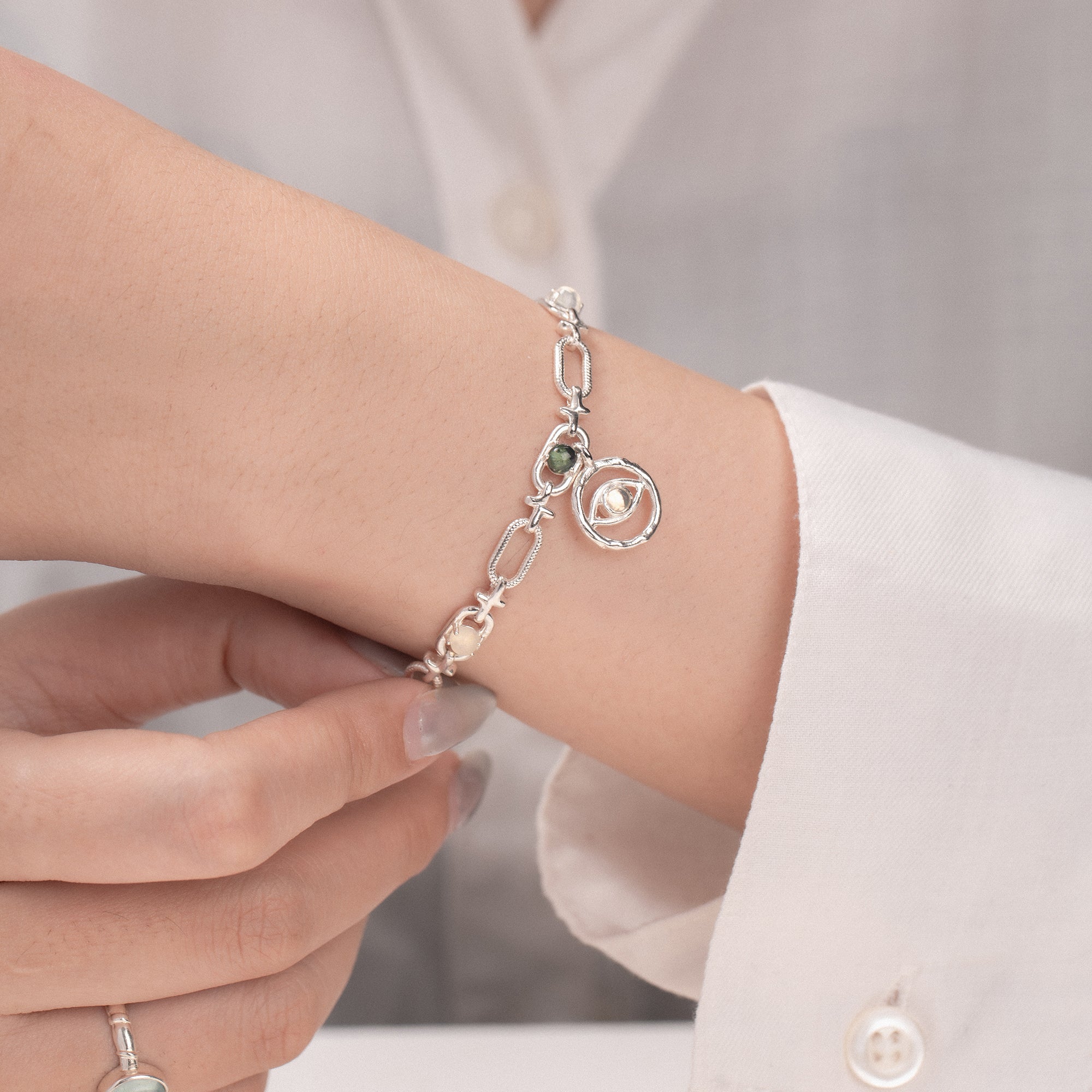 Fluora Loop Chain Bracelet - OfTheSun