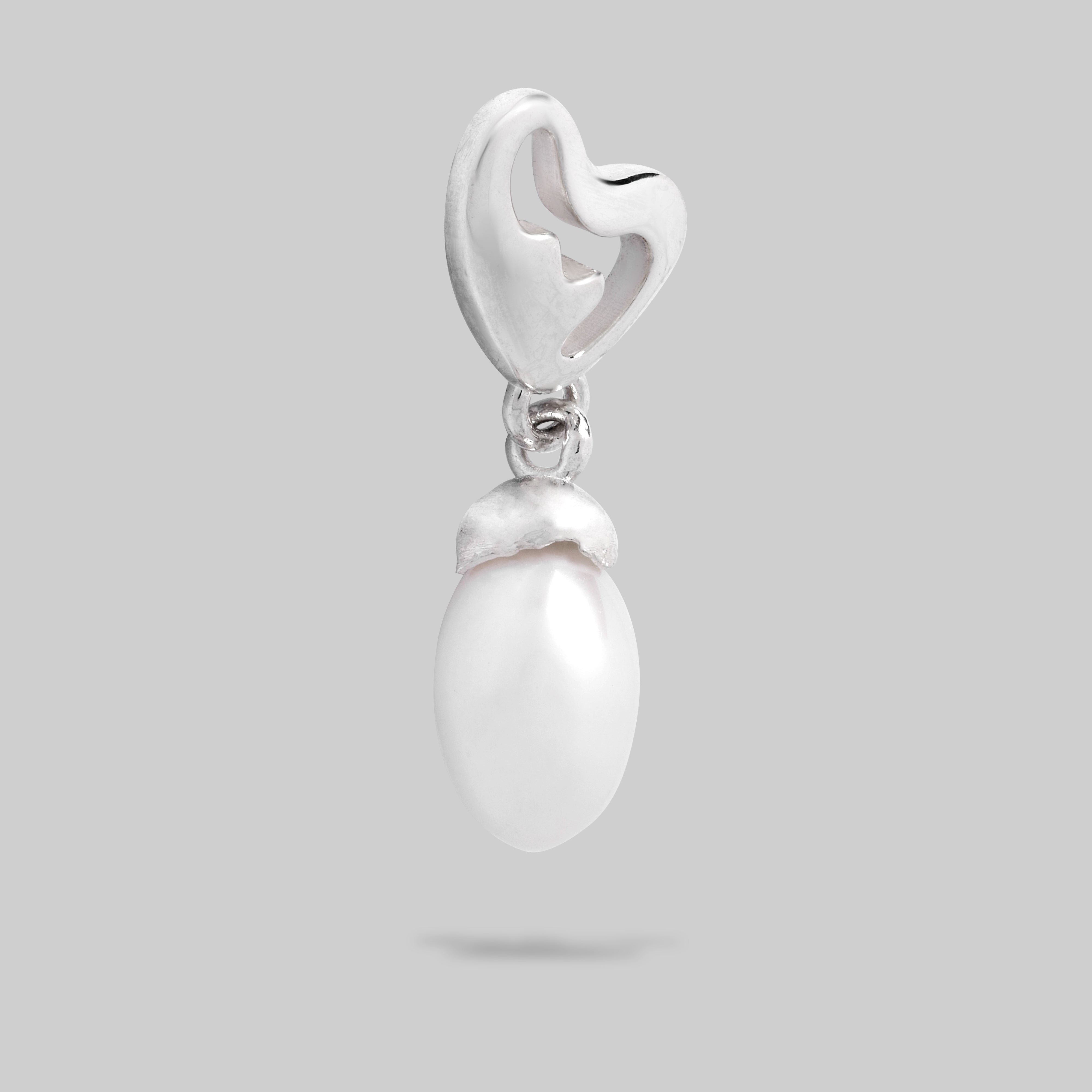 Sweet AMA Pearl Earring - Heart Ofthesun