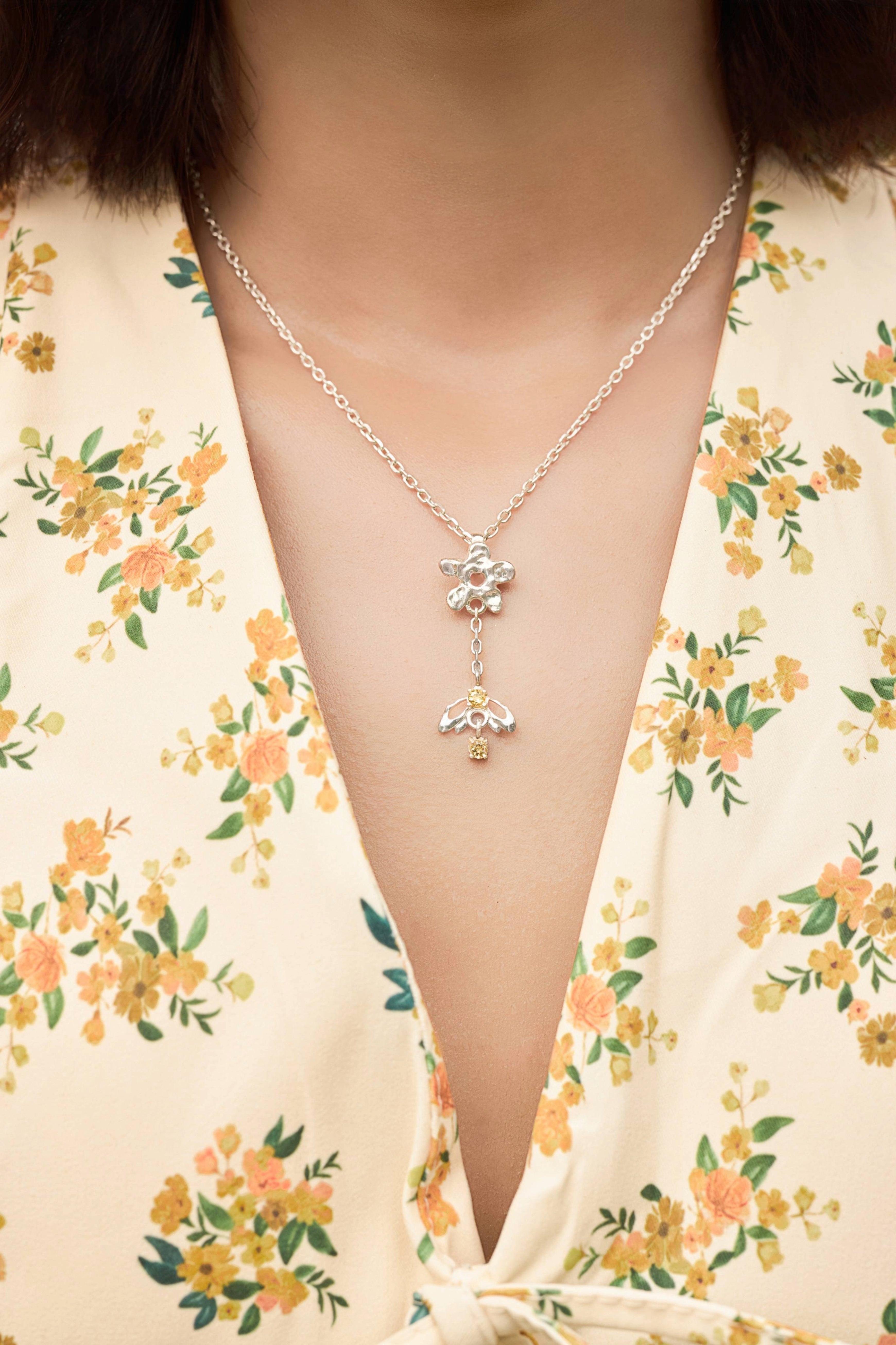 Miel Pendant - Mellifera Of The Sun