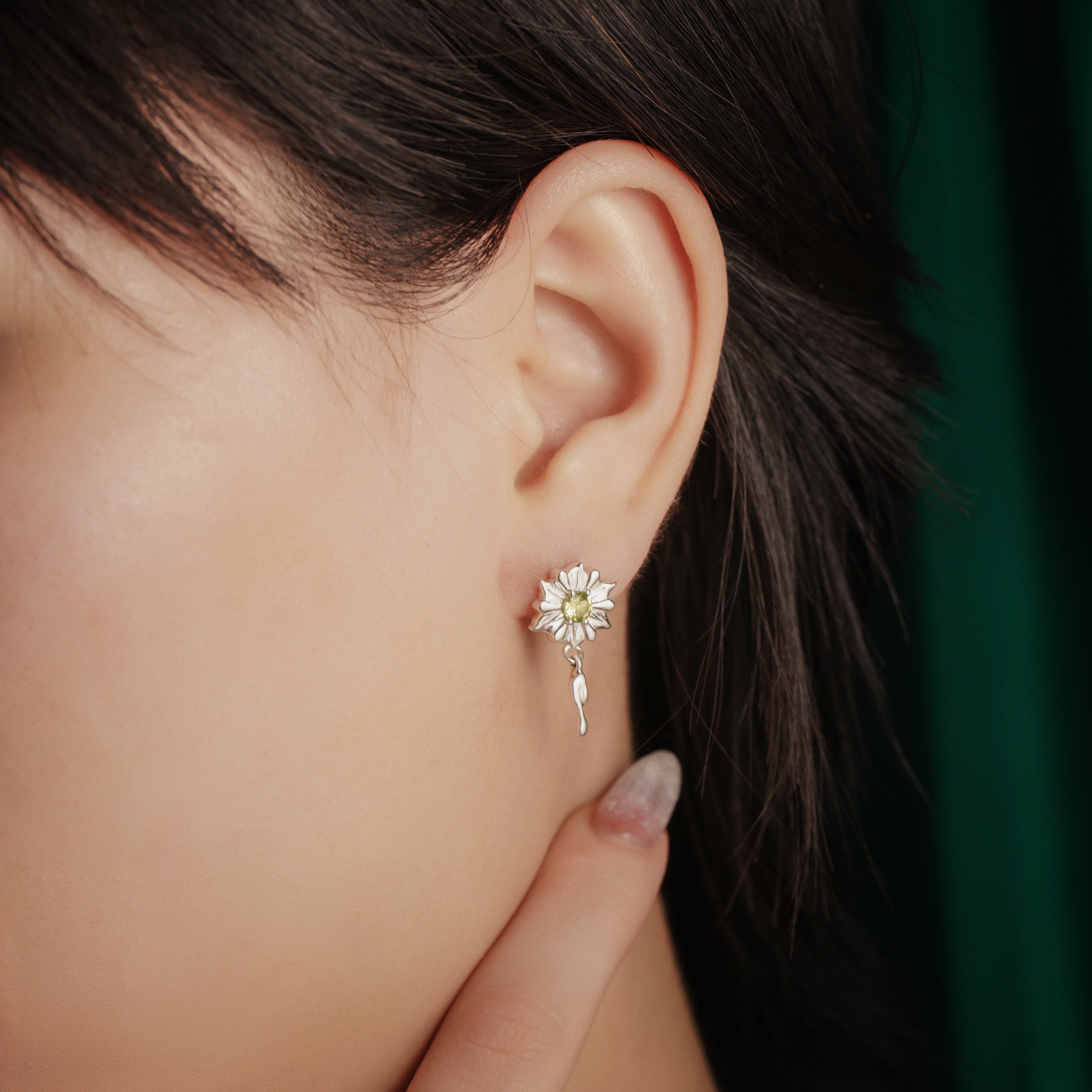 Whisper of Winter Earrings Ofthesun