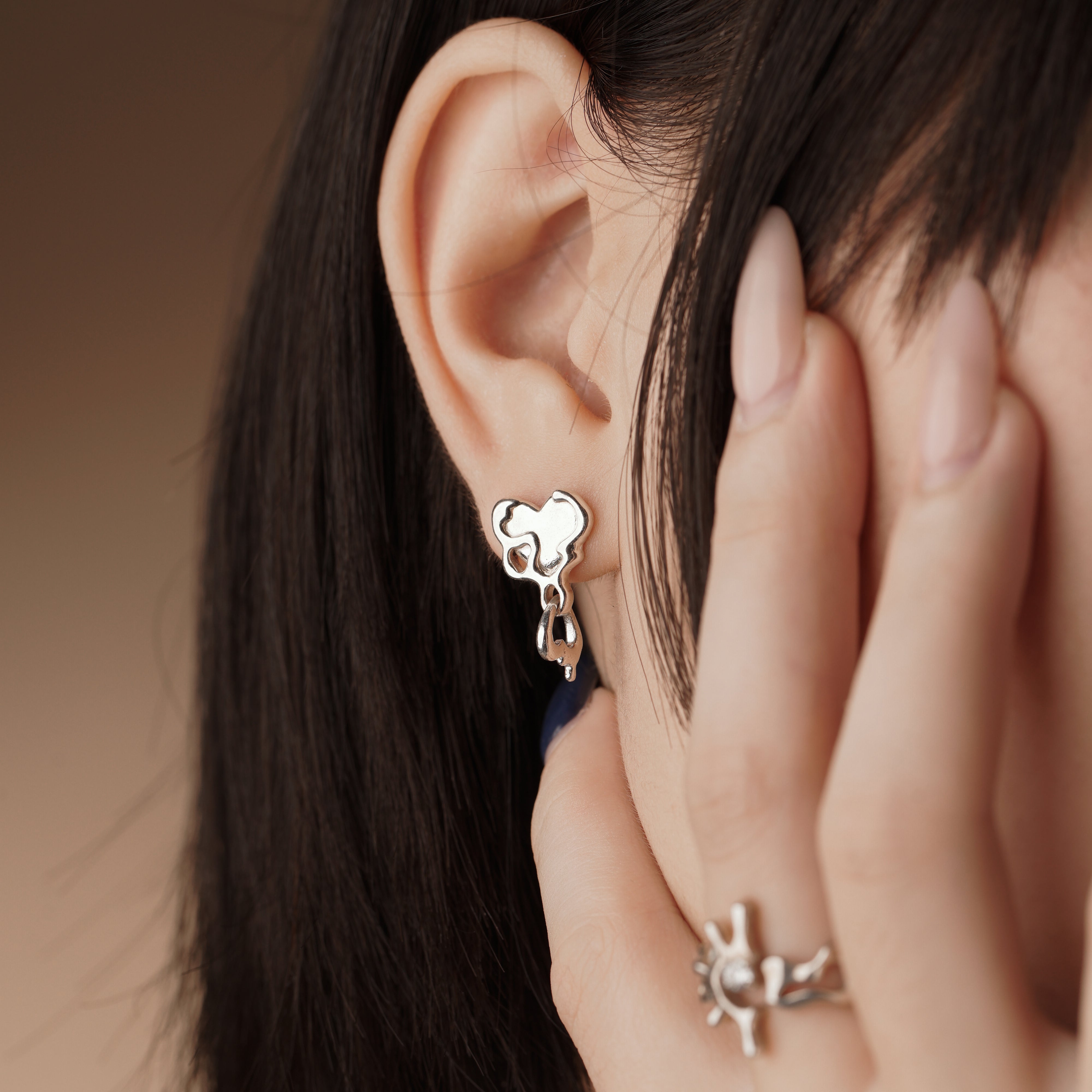 Reverse Earring - Heart Ofthesun
