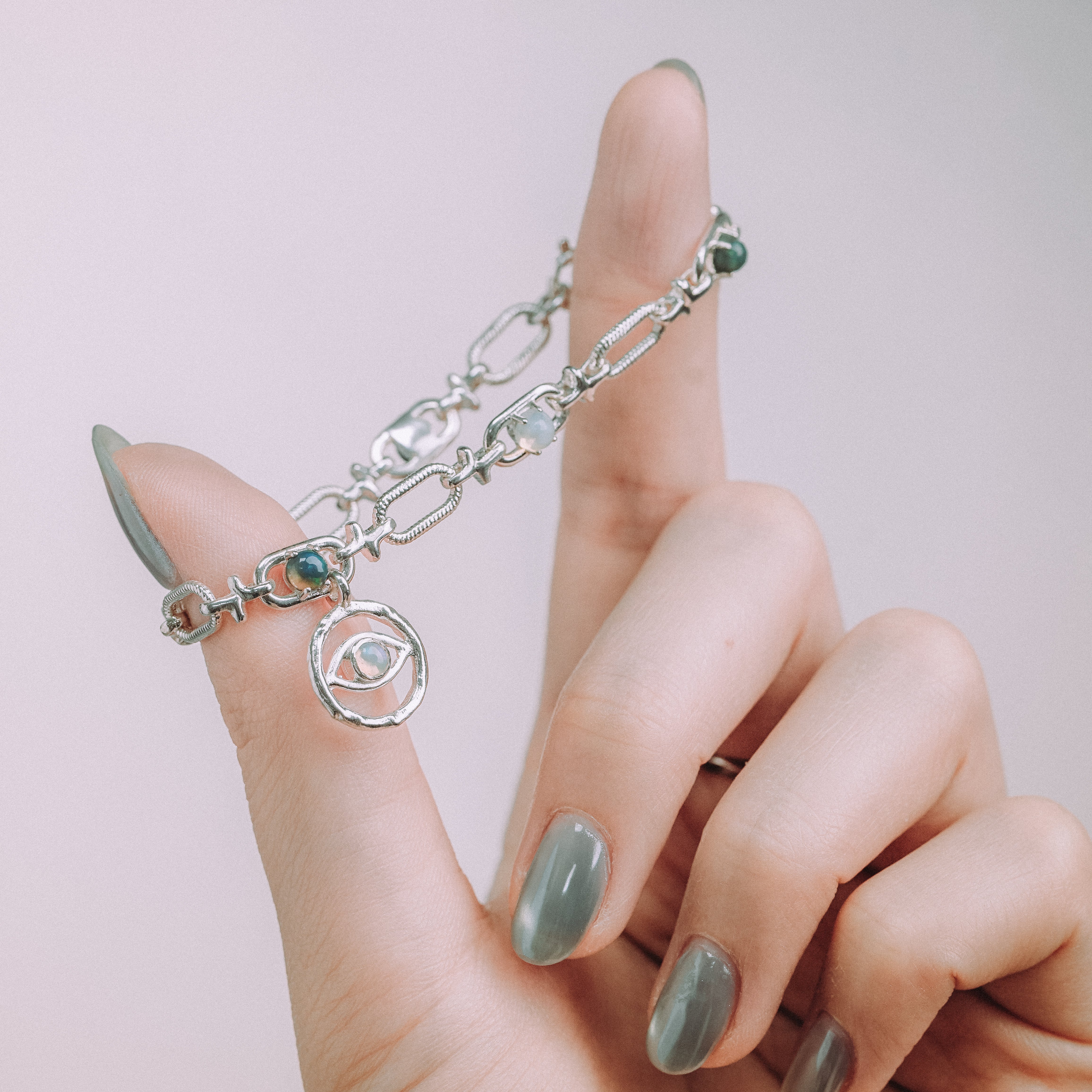 Fluora Loop Chain Bracelet - OfTheSun