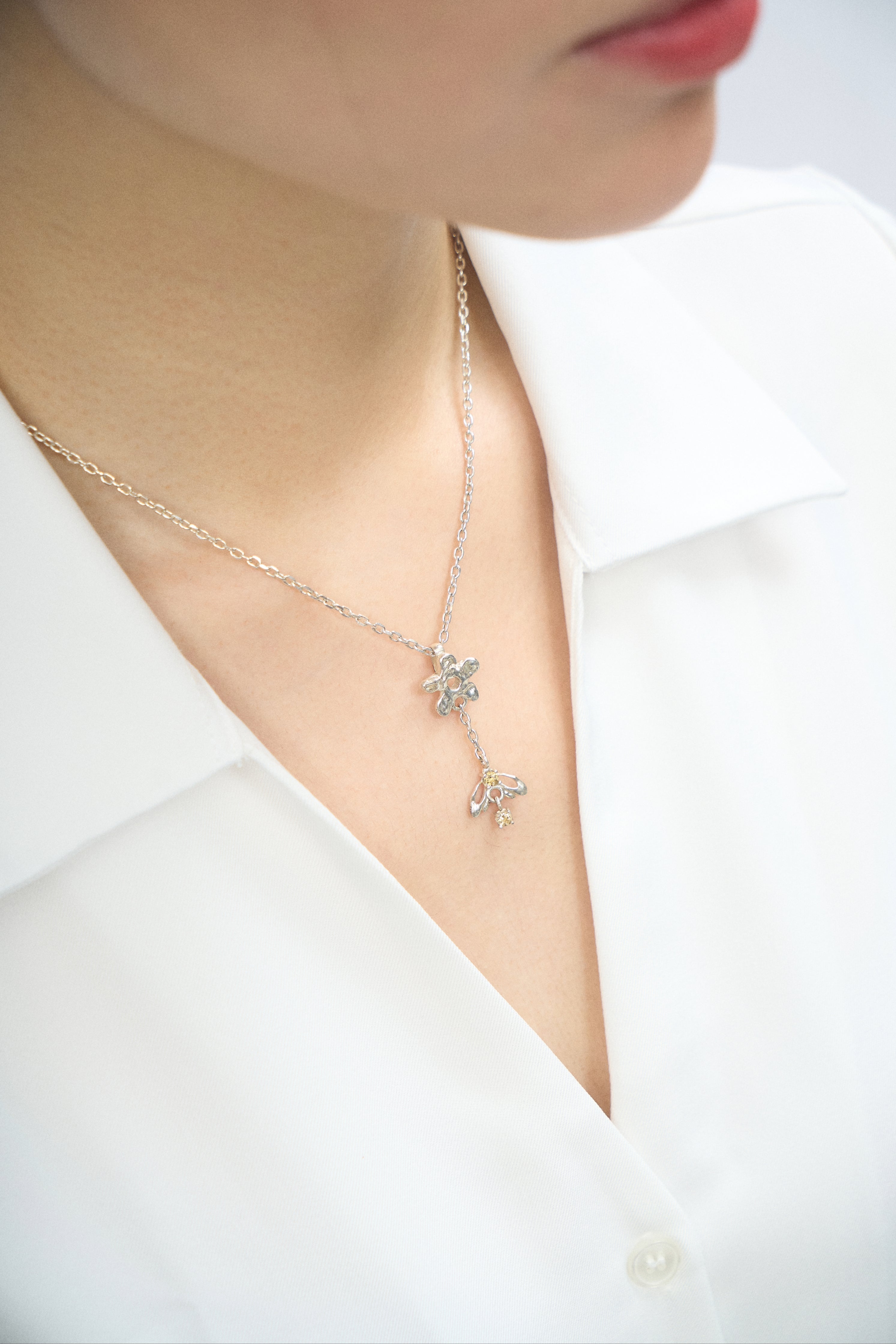 Miel Pendant - Mellifera Of The Sun