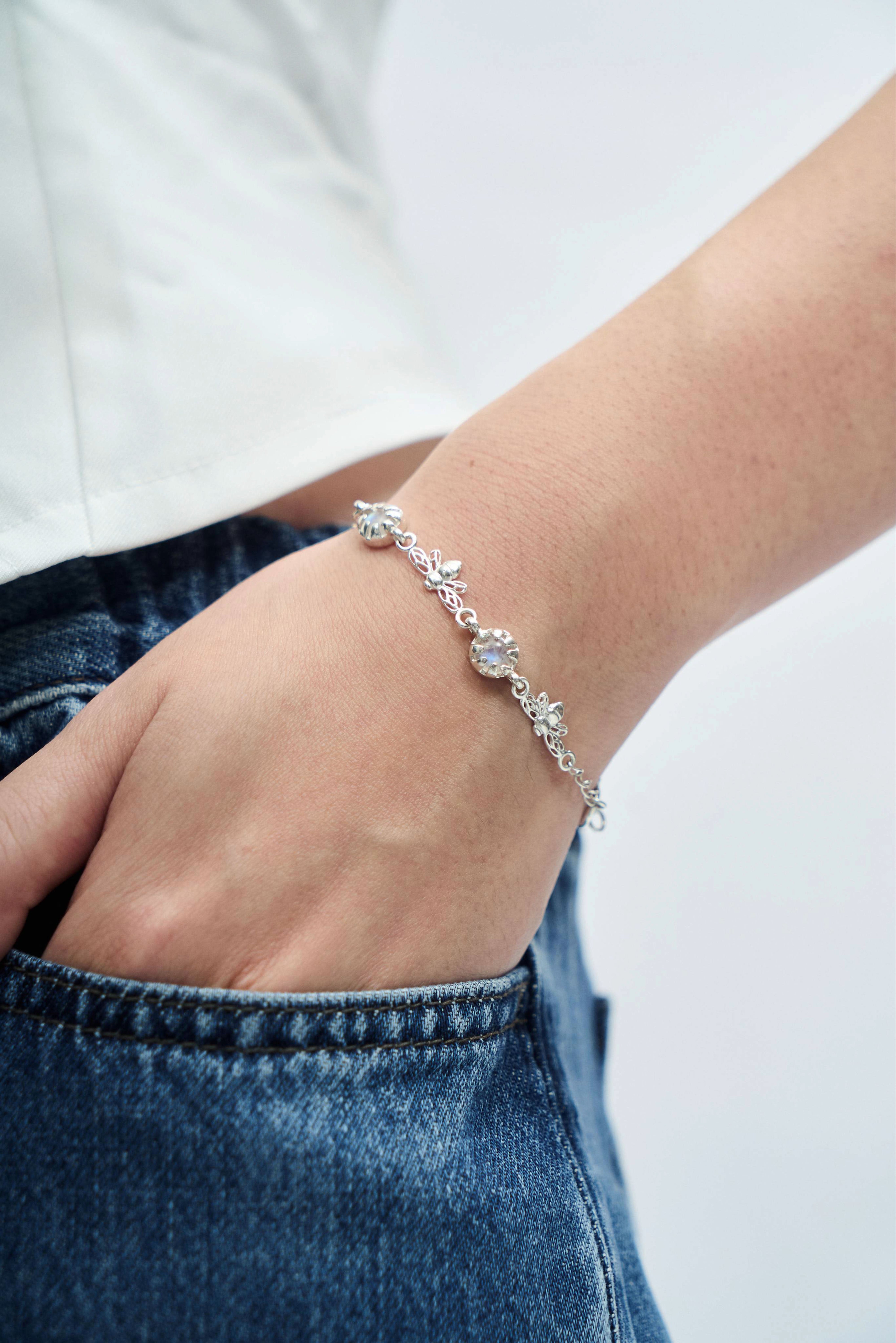 Essor Bracelet - Mellifera Of The Sun